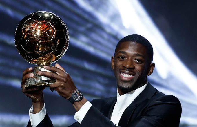 Quả Bóng Vàng nam Ousmane Dembele, trong gala ở nhà hát Chatelet, thành phố Paris, Pháp tối 22/9/2025. Ảnh: Reuters