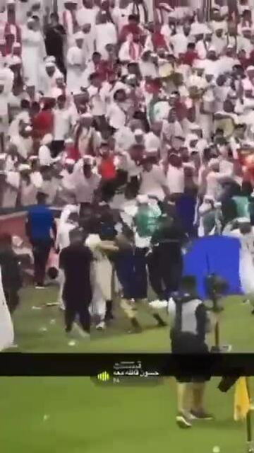 Ẩu đả giữa khán giả Qatar và UAE