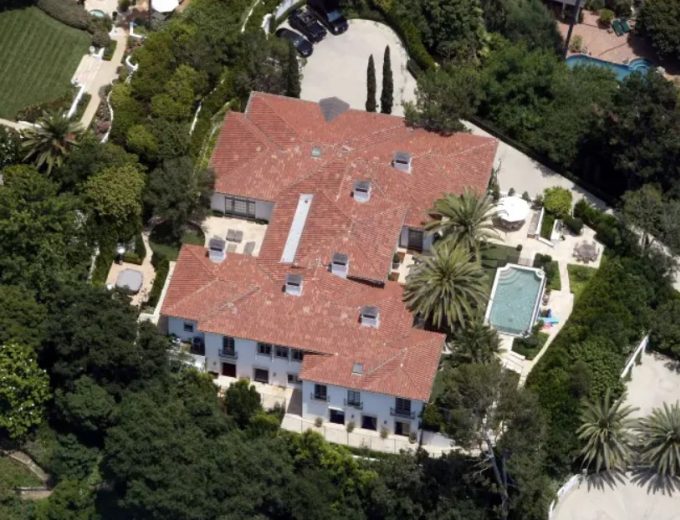 Ảnh chụp từ trên cao biệt thự Beverly Hills của gia đình Beckham. Ảnh: Marca