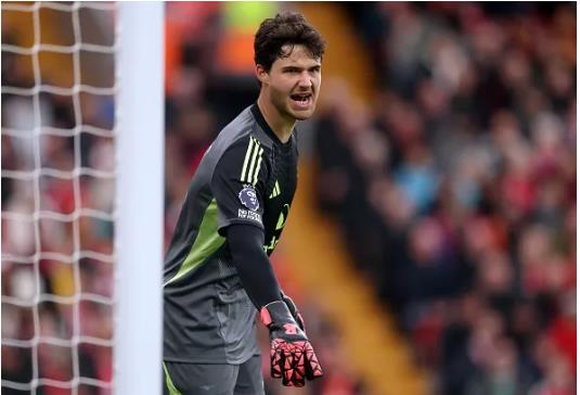 Senee Lammens khoi dau tot trong mau ao MU.