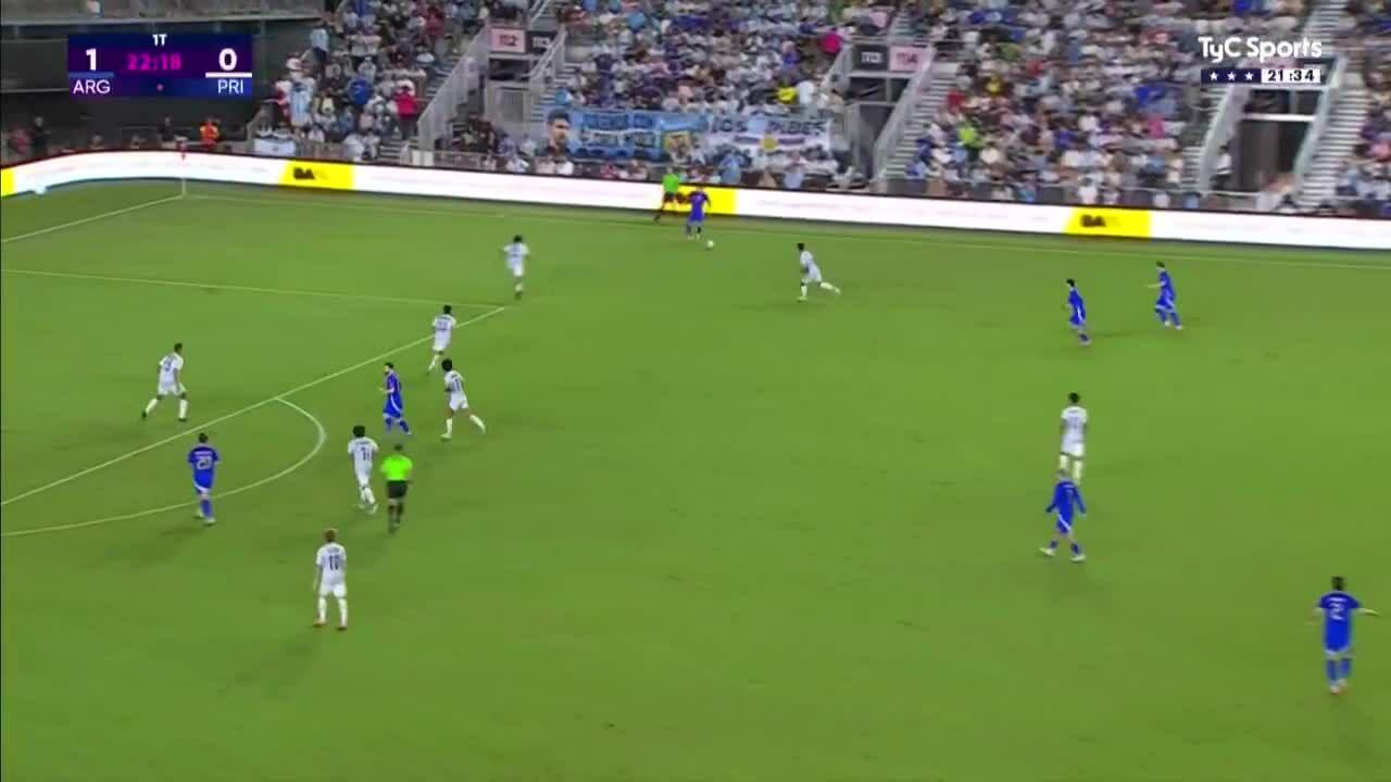 Messi kiến tạo cho Argentina