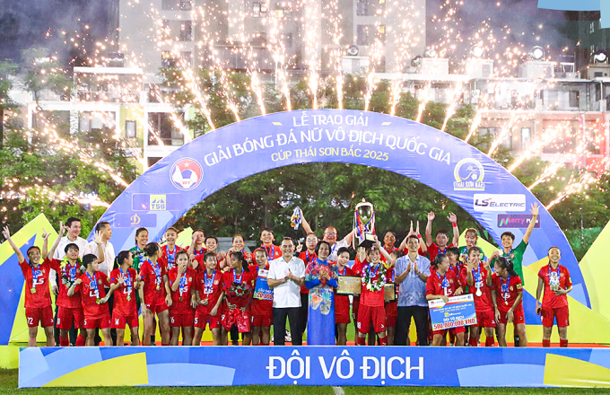 Đội nữ TP HCM lần thứ 14 vô địch quốc gia Việt Nam. Ảnh: Trương Thu Trang