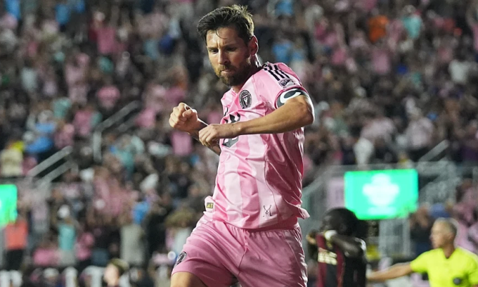 Messi mừng bàn thắng vào lưới Atlanta United tối 11/11/2025 trên sân Chase, thành phố Fort Lauderdale, bang Florida, Mỹ. Ảnh: AP