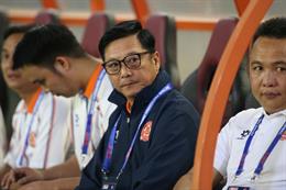 HLV Lê Huỳnh Đức không lường trước thẻ đỏ của CAHN